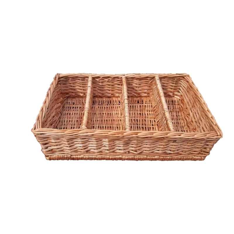 Lada rachita cu patru compartimente